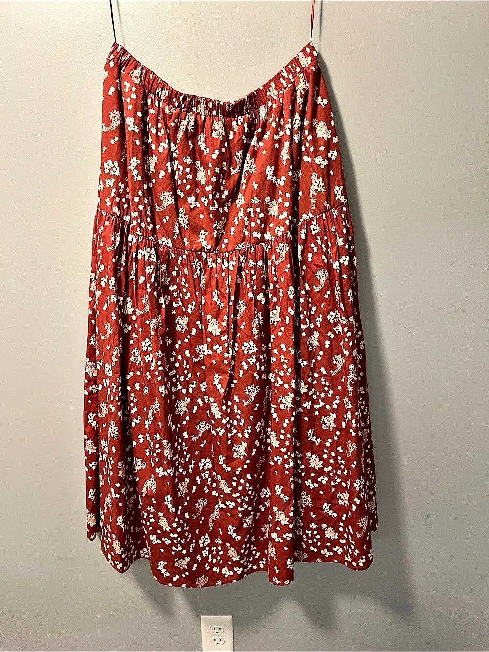 Aureum Floral skirt in Burnt Orange & Cream Size Medium. Perfect for fall!